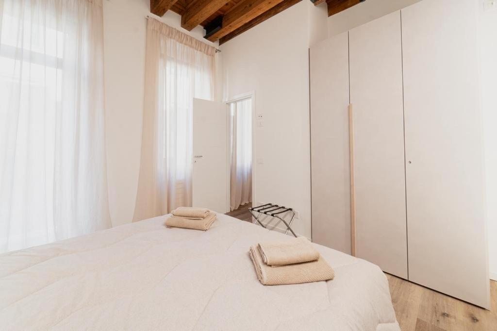 Flores Home Verona Exterior foto